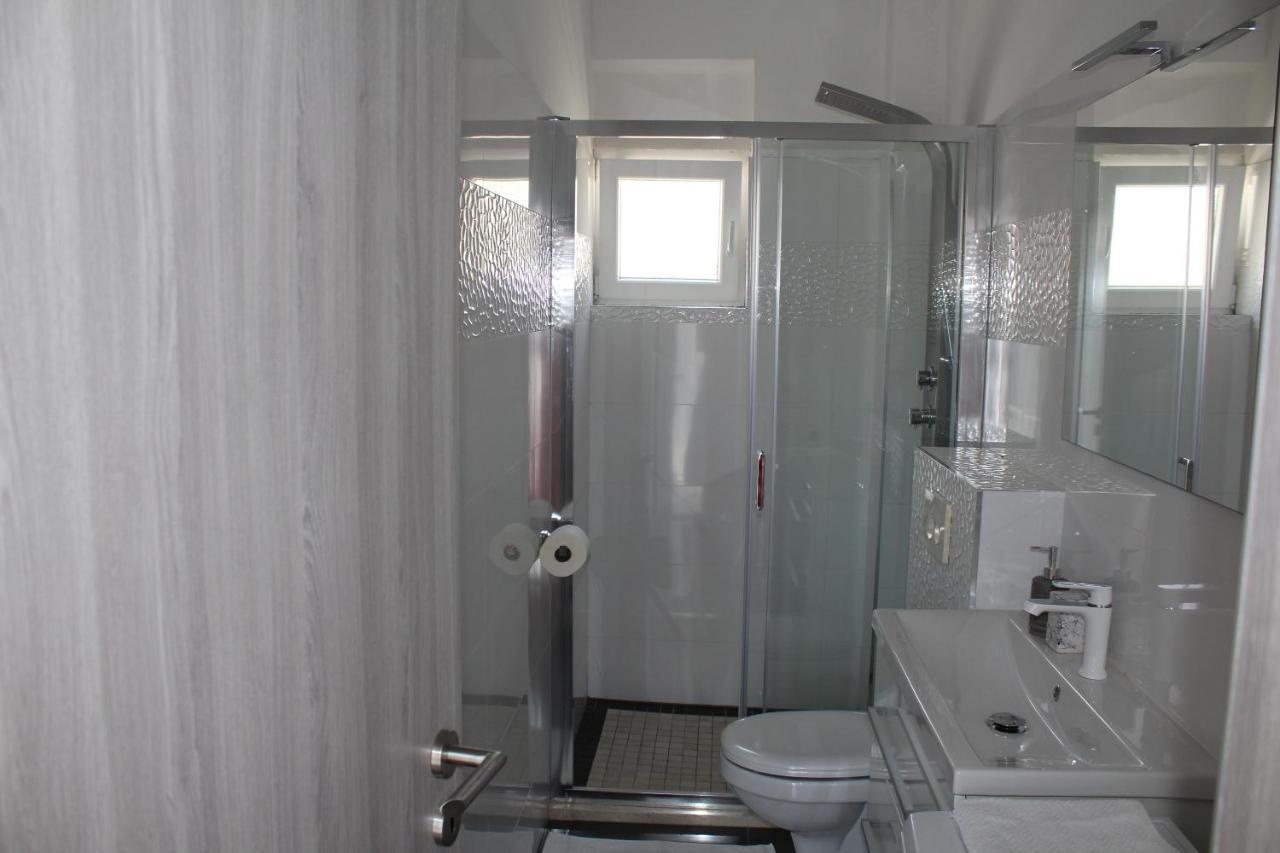 Luxury Apartment Maestral - Private Pool Split Exterior photo