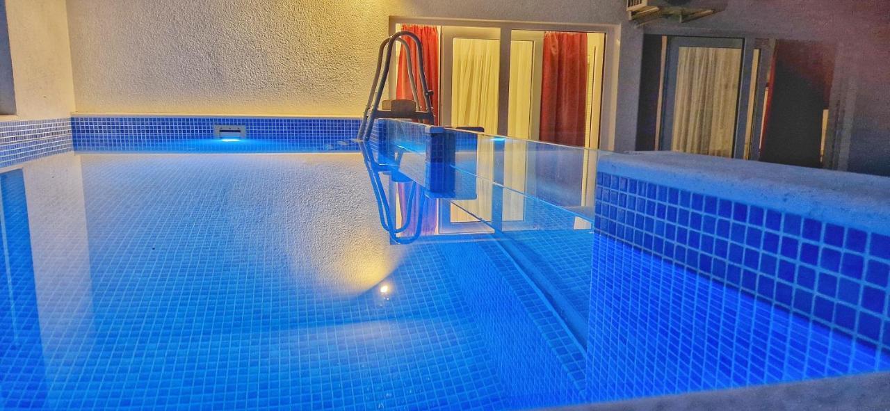 Luxury Apartment Maestral - Private Pool Split Exterior photo