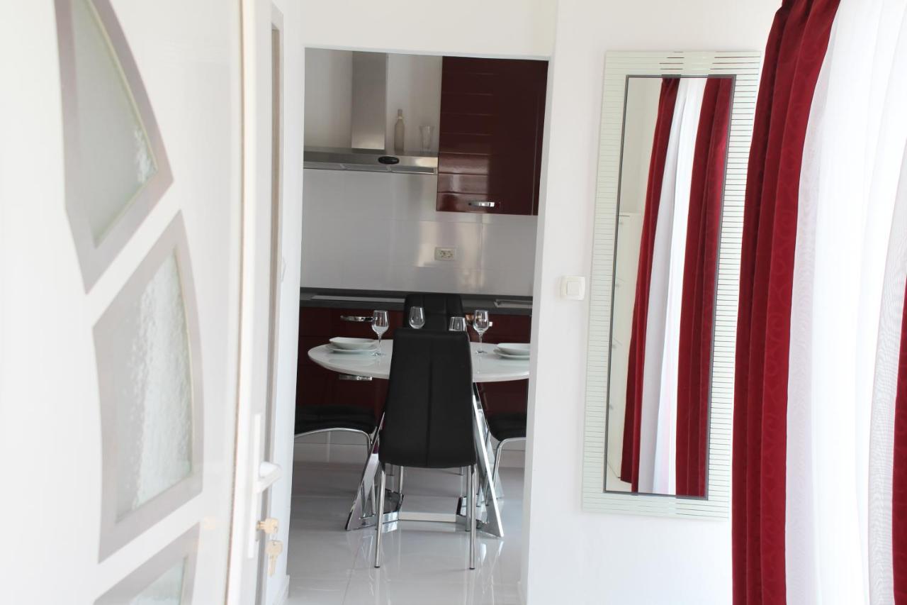 Luxury Apartment Maestral - Private Pool Split Exterior photo